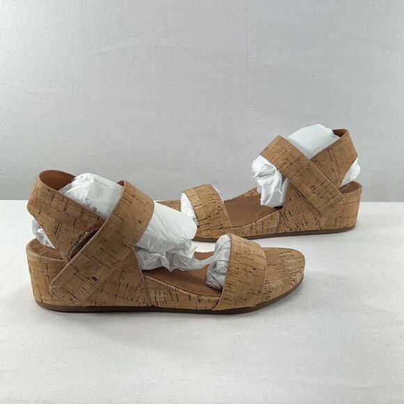 Gentle Souls by Kenneth Cole Gisele Two Band Sandal size 6.5 M - Picture 4 of 7